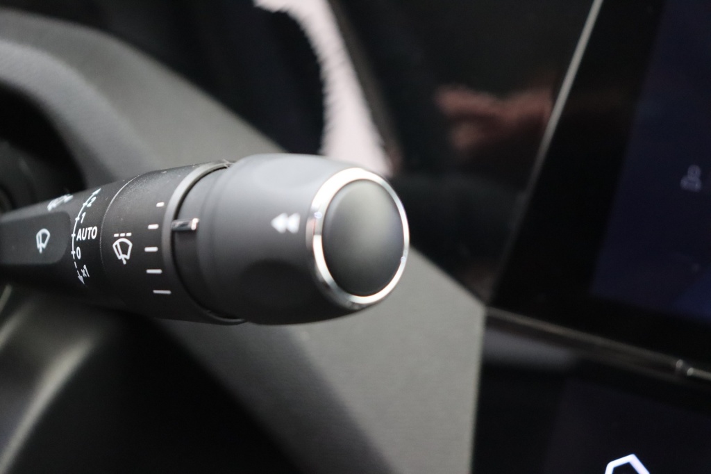 PEUGEOT 408 Allure 58 kWh Electric 214 hp Auto    - ref: 7-45787 - Photo 20