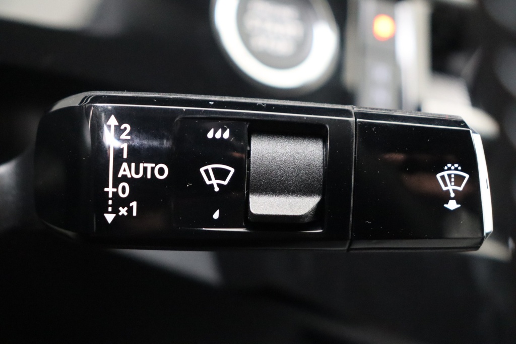 PEUGEOT 3008 Allure Hybrid 145 hp e-DSC6    - ref: 7-45809 - Photo 19