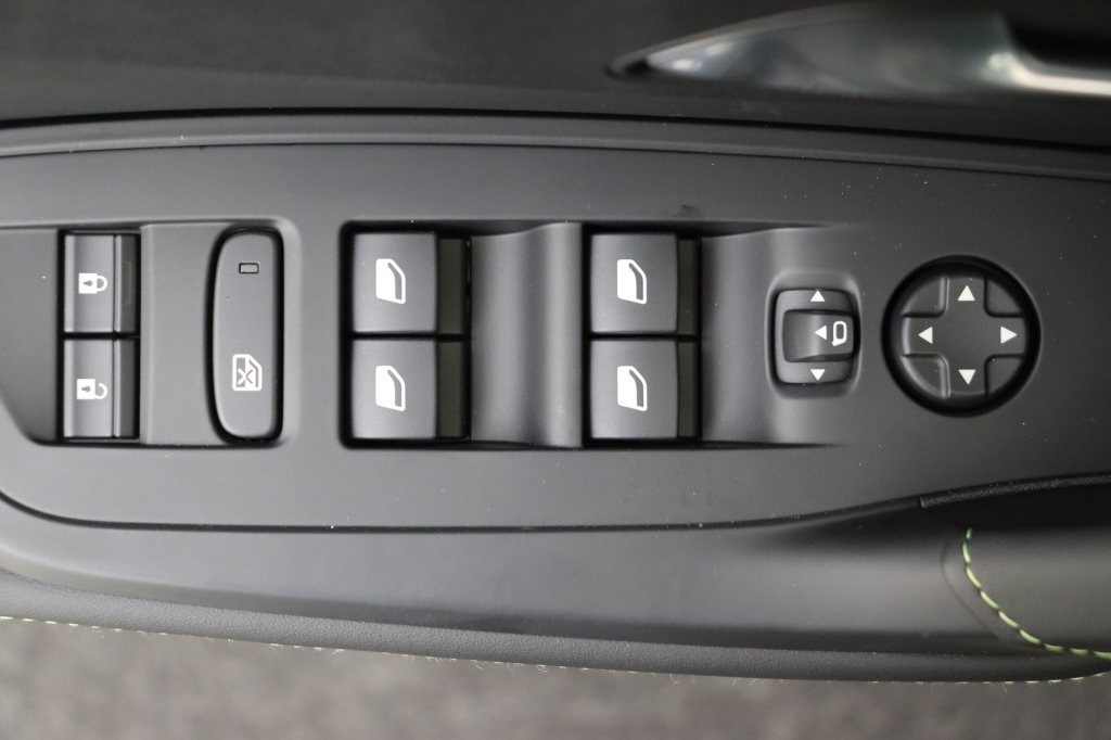 PEUGEOT 408 GT Electric 214 hp Auto    - ref: 7-45890 - Photo 17