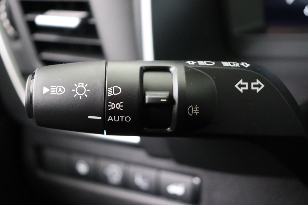 NISSAN Qashqai Tekna 1,3 158 hp CVT 2WD - ref: 7-45959 - Photo 18