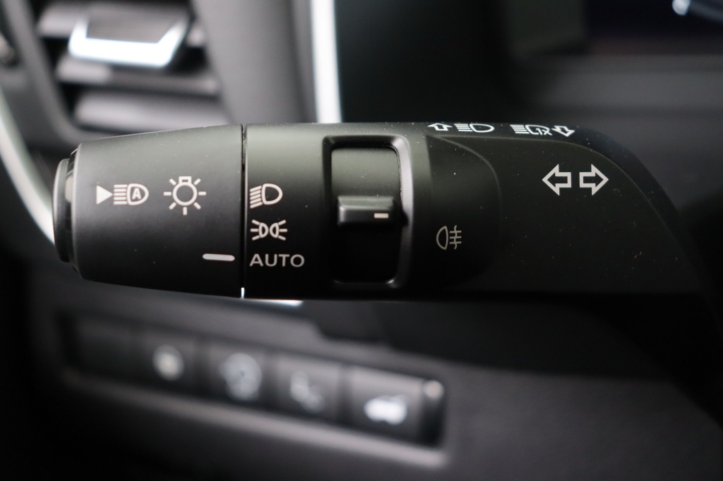 NISSAN Qashqai Tekna 1,3 158 hp CVT 2WD - ref: 7-45968 - Photo 18