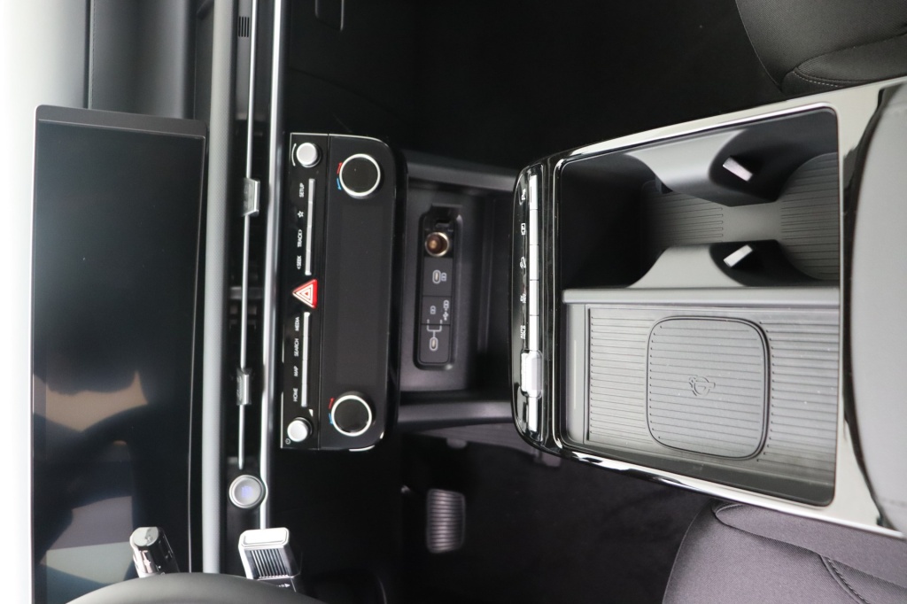 HYUNDAI Tucson Feel + Winter pack 1,6 T-Gdi 252 hp A6 PHEV 2WD - ref: 7-46247 - Photo 12