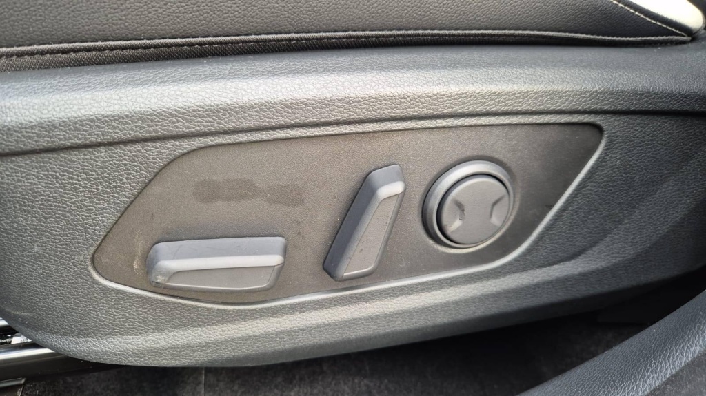 KIA Sportage 1.6 Gasoline 180hp 4x4 - ref: 7-46333 - Photo 12