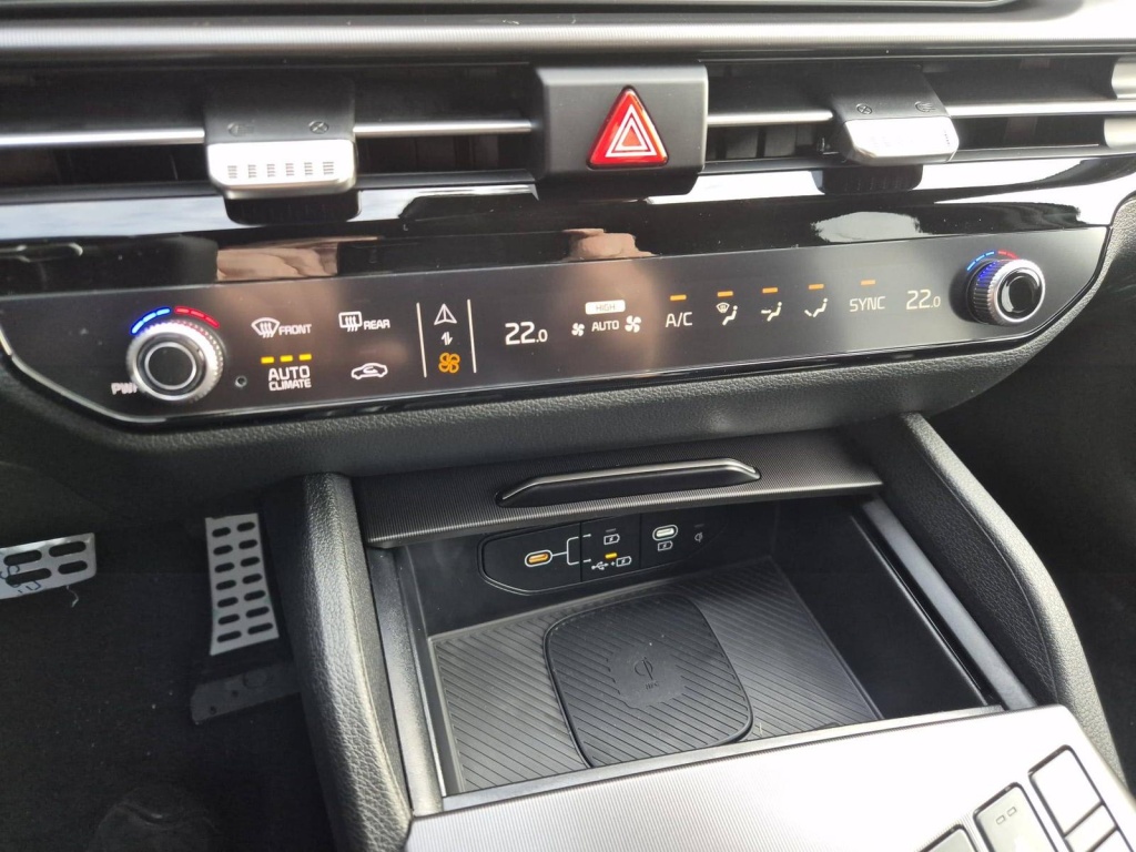 KIA Sportage 1.6 Gasoline 180hp 4x4 - ref: 7-46333 - Photo 19