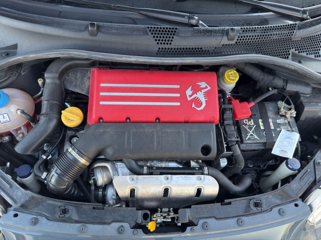 ABARTH 595 595 Basis 1.4 Gasoline 146hp - ref: 7-46475 - Photo 17