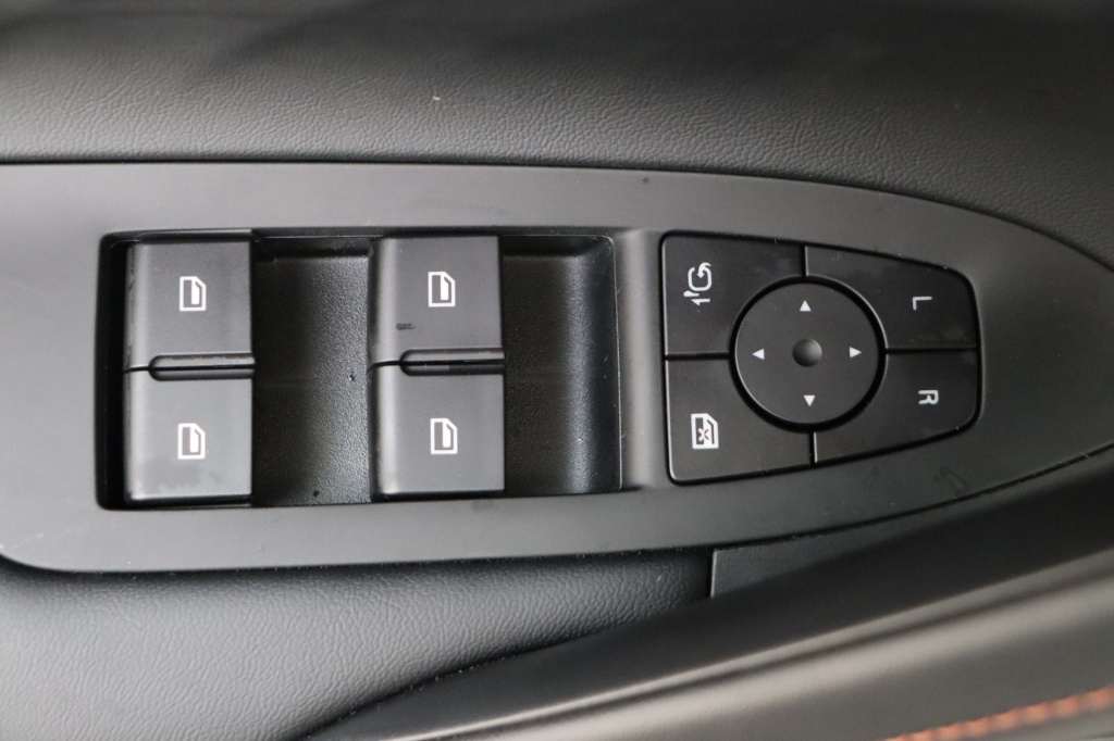 MG EHS Luxury 1,5 PHEV - ref: 7-46489 - Photo 17