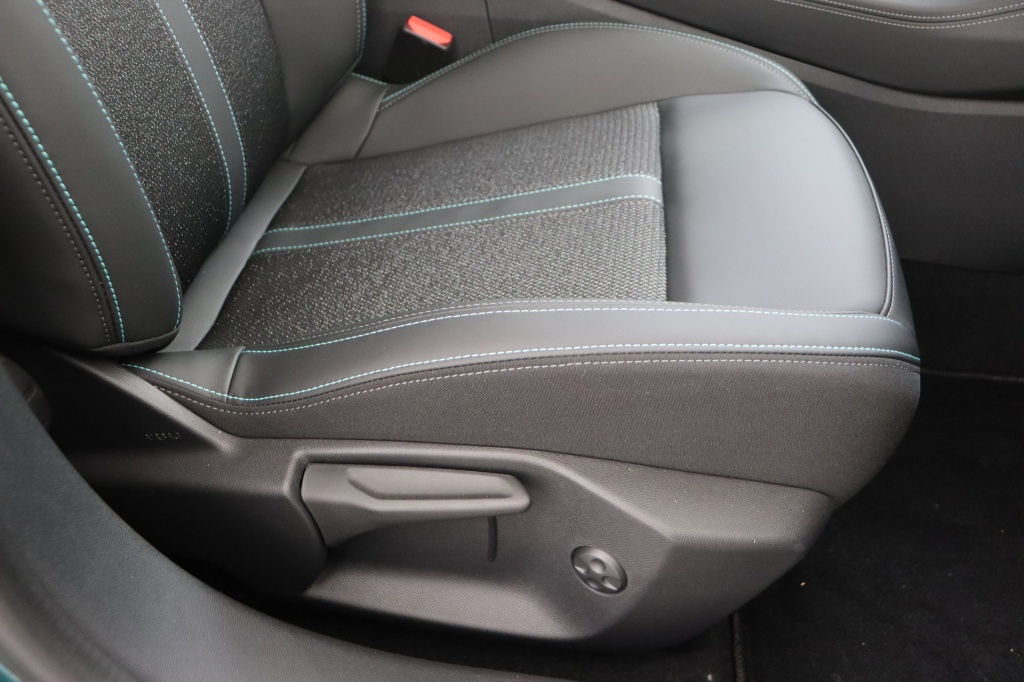 PEUGEOT 308 SW Allure 1.6 Plug-in Hybrid 180 hp e-EAT8    - ref: 7-46763 - Photo 15