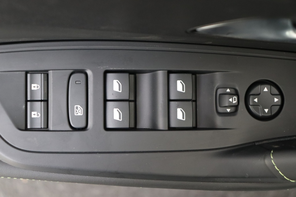 PEUGEOT 408 GT Hybrid 145 e-DSC6    - ref: 7-46768 - Photo 17