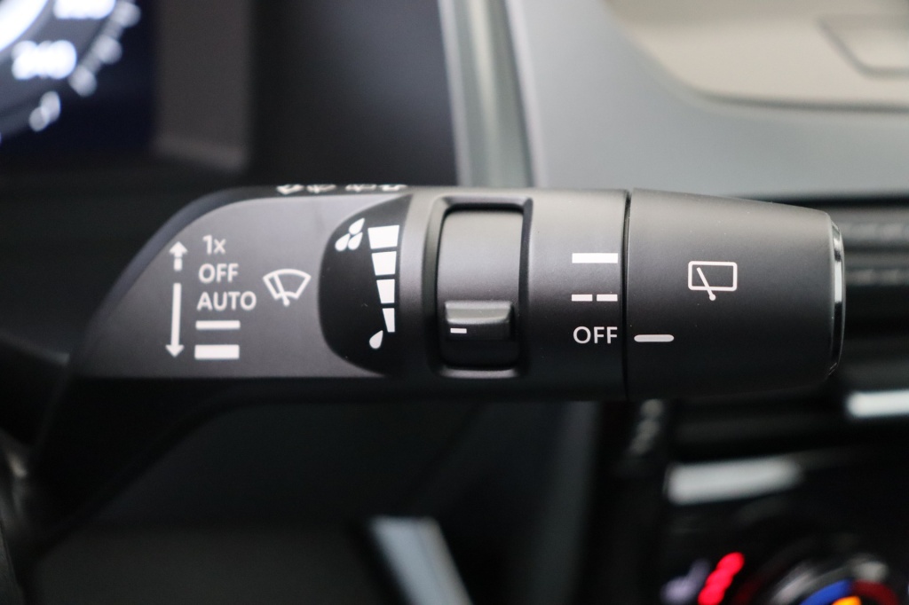 NISSAN Qashqai Tekna + Bose 1,3 158 hp CVT 2WD - ref: 7-47154 - Photo 19