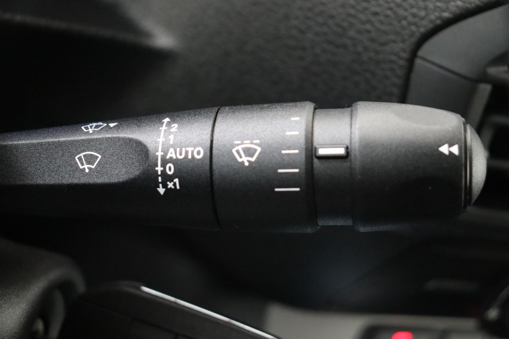 PEUGEOT Expert Long 2.0 BlueHDi 145 hp S&S EAT8 - ref: 7-47215 - Photo 18