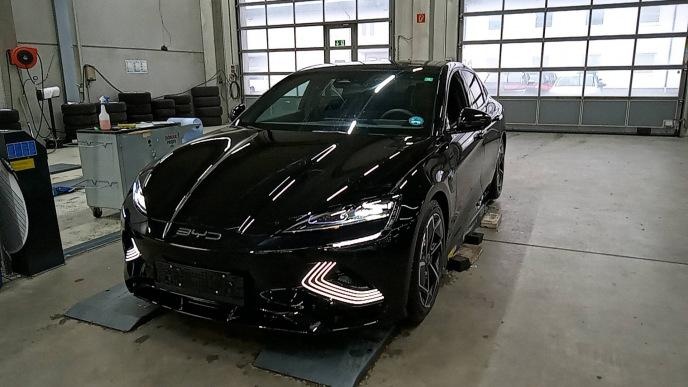 BYD Seal Seal EV Design RWD 82,5kWh Elektro 313hp - ref: 7-47324 - Photo 4