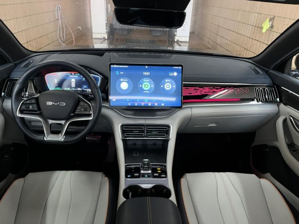 BYD Seal Seal U Design 87 kWh Elektro 218hp - ref: 7-47326 - Photo 20