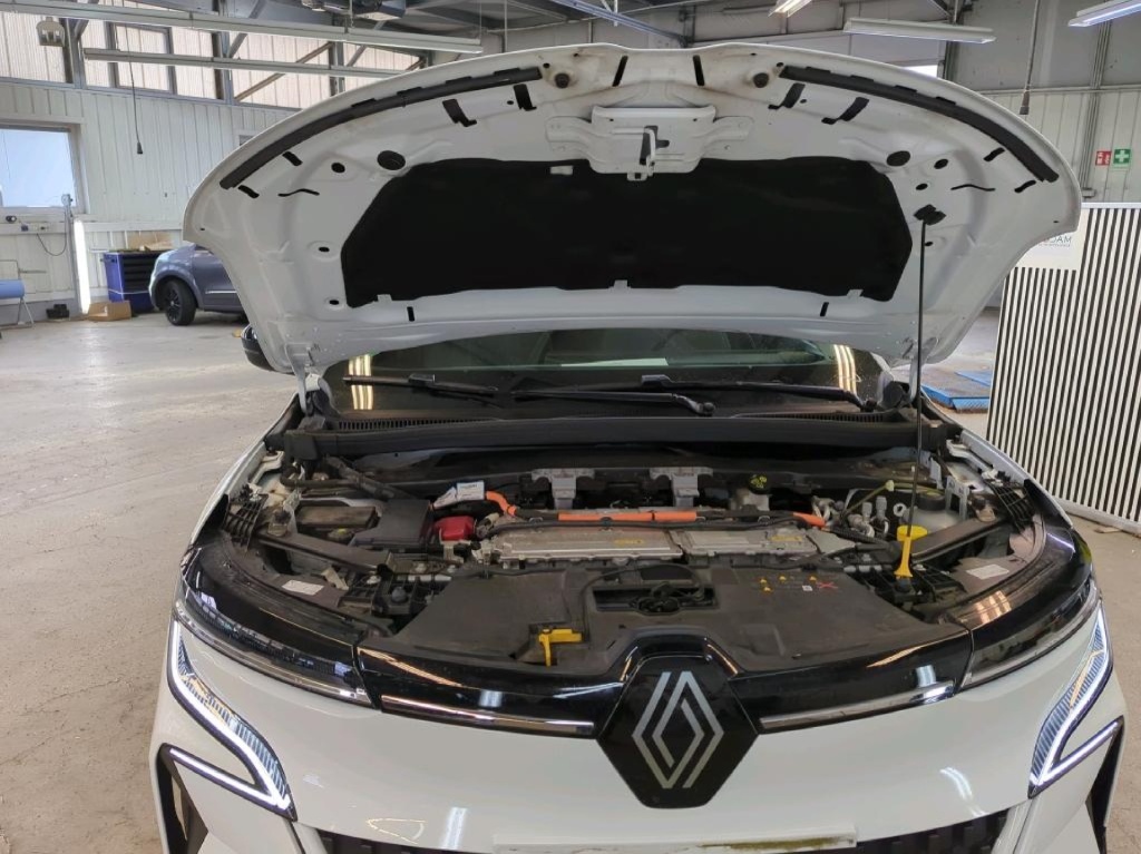 RENAULT Megane Equilibre Elektro 131hp - ref: 7-47338 - Photo 15