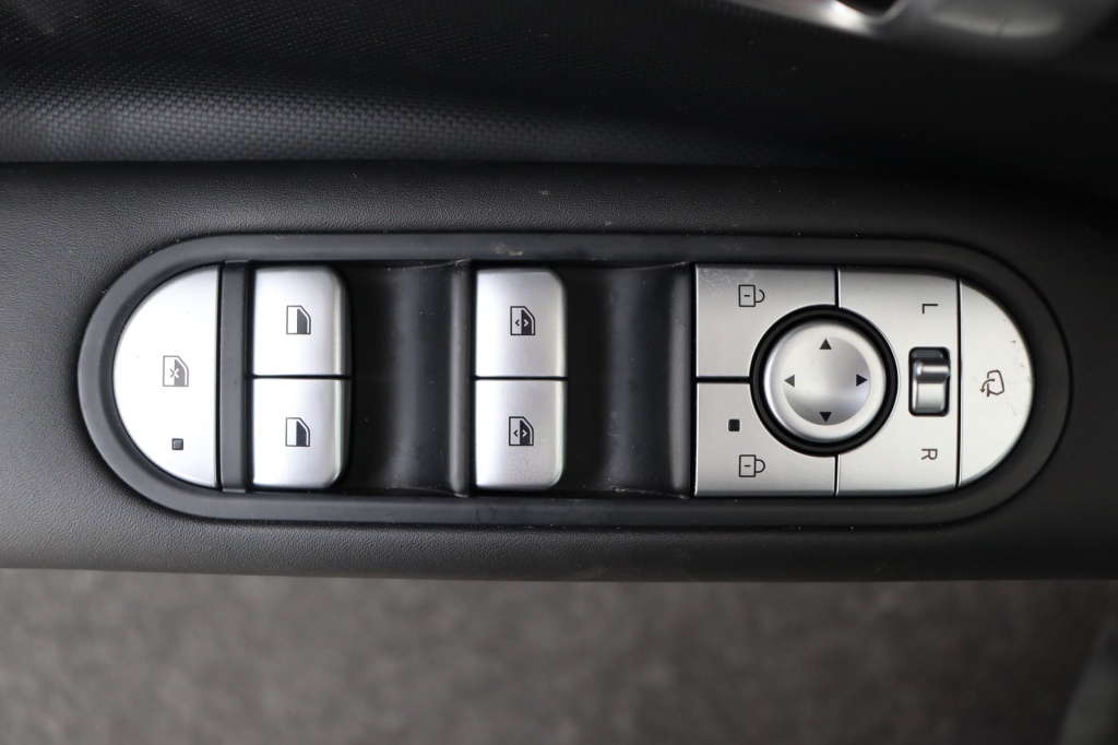 HYUNDAI Ioniq Core 77 kWh 225 hp - ref: 7-47533 - Photo 17