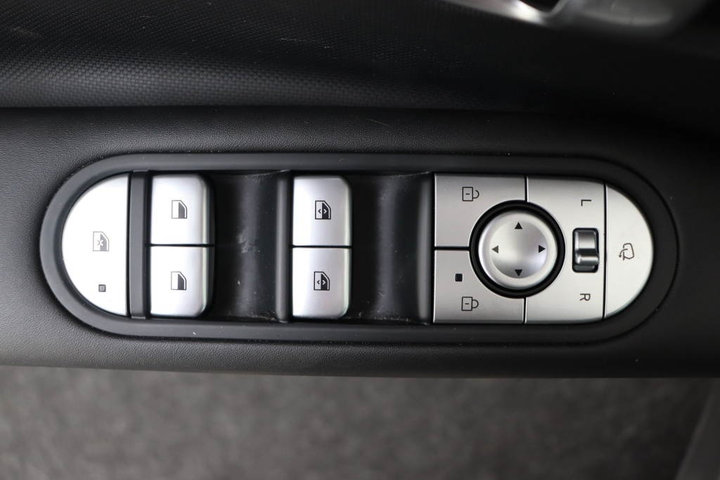 HYUNDAI Ioniq 5 Core 77 kWh 225 hp - ref: 7-47541 - Photo 17