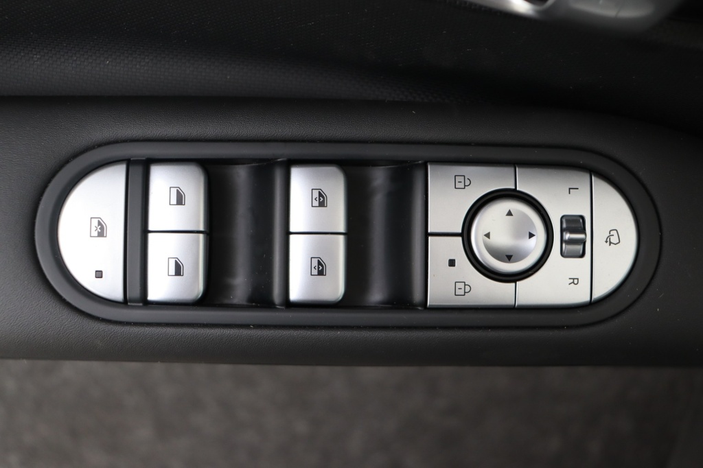 HYUNDAI Ioniq Core 58 kWh 166 hp - ref: 7-47547 - Photo 17