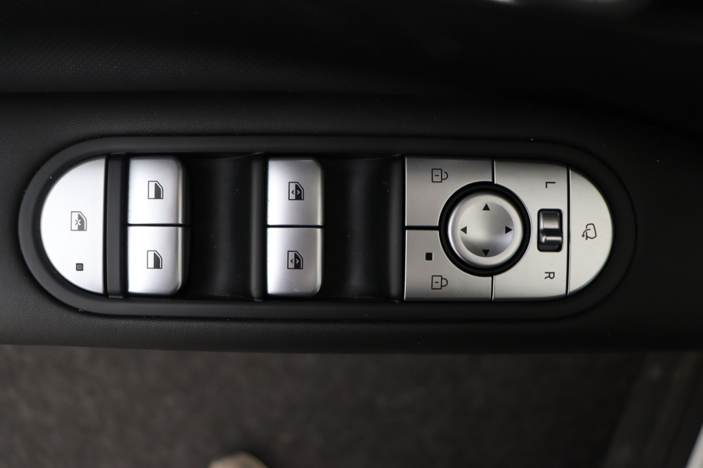 HYUNDAI Ioniq Core 58 kWh 166 hp - ref: 7-47551 - Photo 17