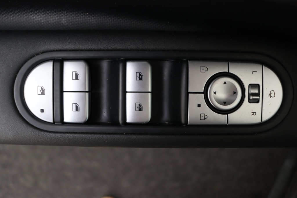 HYUNDAI Ioniq Core 77 kWh 225 hp - ref: 7-47561 - Photo 17