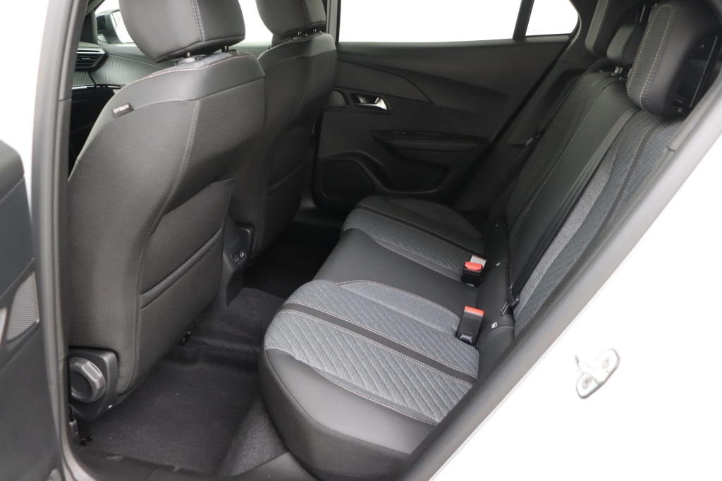 PEUGEOT 2008 Allure Hybrid 145 hp e-DSC6    - ref: 7-47726 - Photo 16