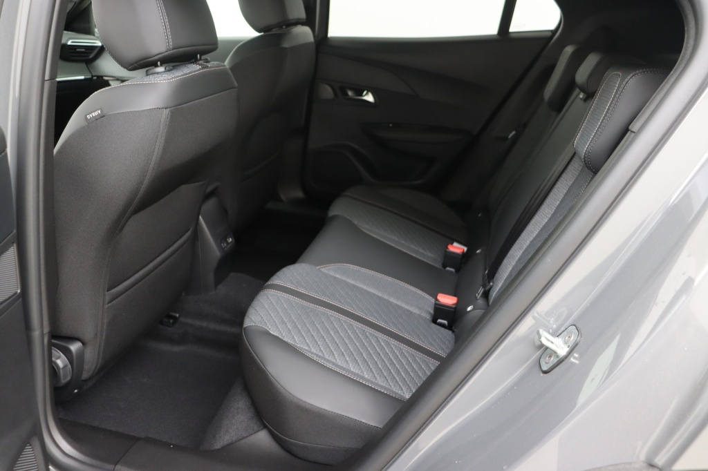 PEUGEOT 2008 Allure Hybrid 145 hp e-DSC6    - ref: 7-47730 - Photo 16