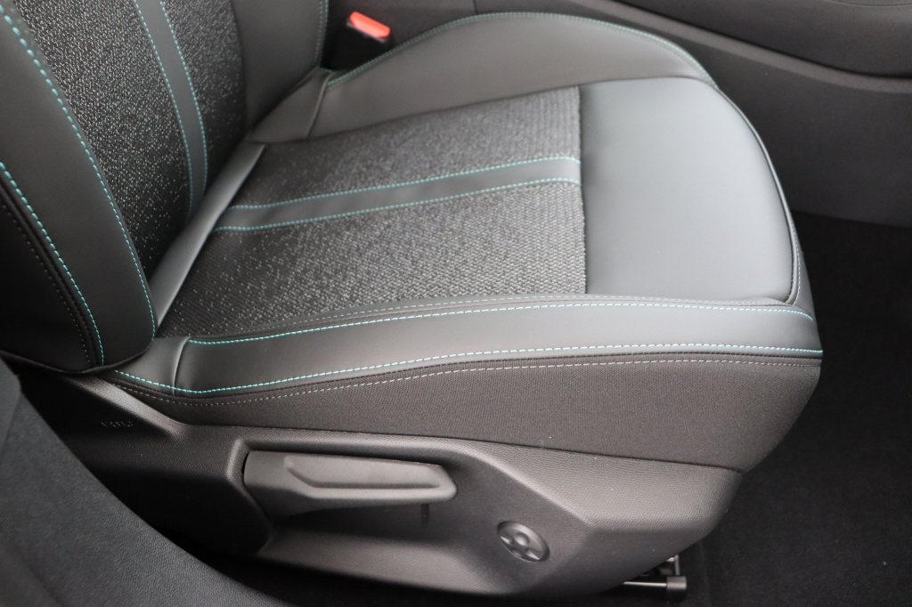 PEUGEOT 308 SW Allure Hybrid 145 hp e-DSC6    - ref: 7-47742 - Photo 18