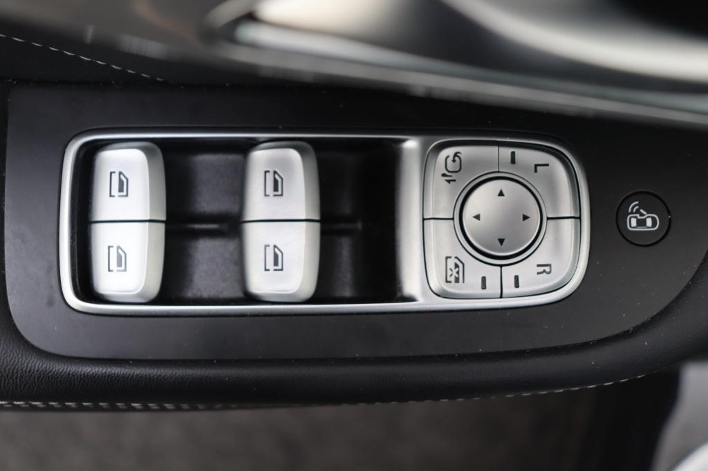 MG Marvel R Performance 70 kWh 288 hp - ref: 7-48042 - Photo 17