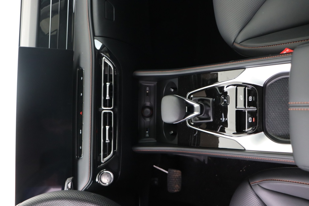 MG EHS Luxury 1.5 PHEV 2WD - ref: 7-48402 - Photo 12