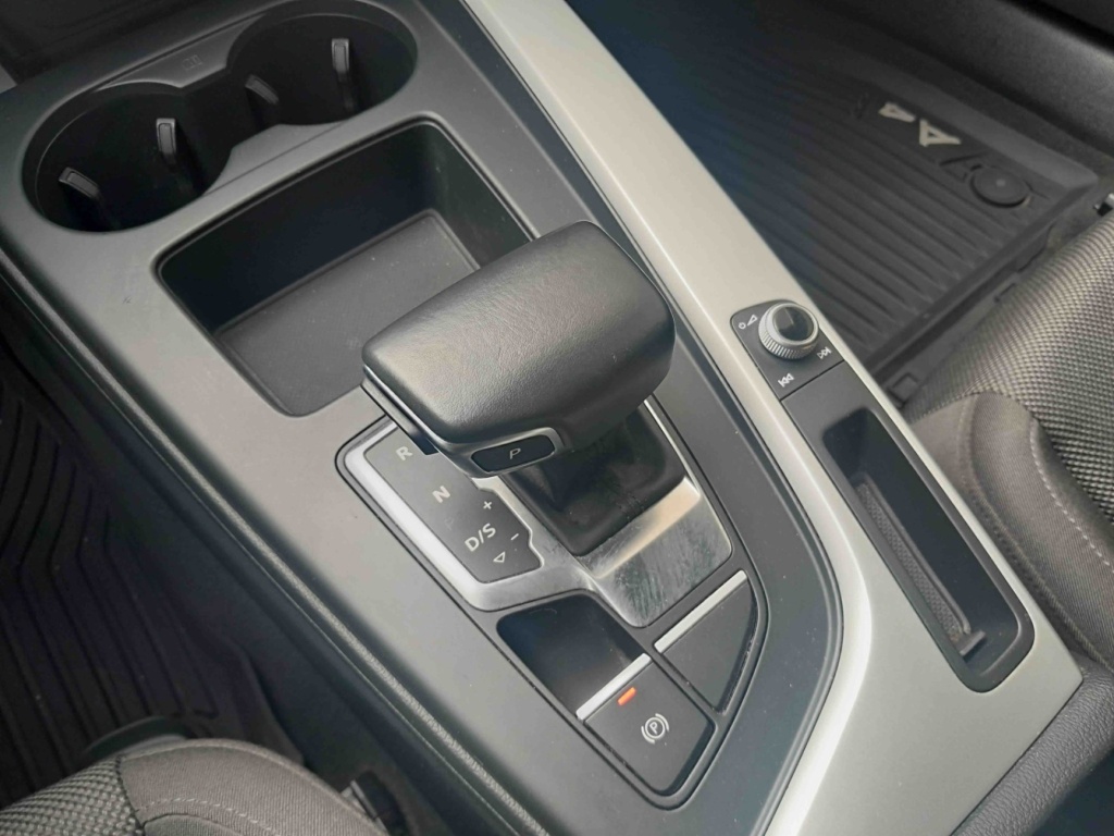 AUDI A4 Business Pack 35 S-Tronic 2,0 e-TFSI MHEV - ref: 7-48608 - Photo 11