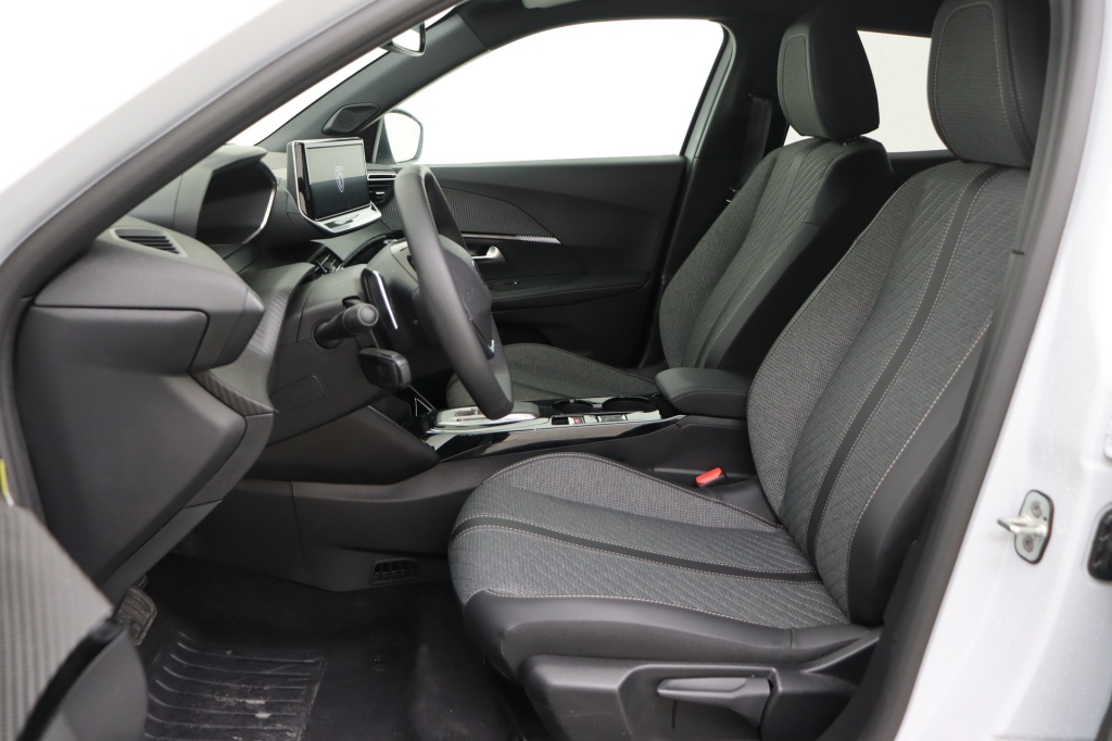 PEUGEOT 2008 Allure Hybrid 145 hp e-DSC6 - ref: 7-49268 - Photo 13