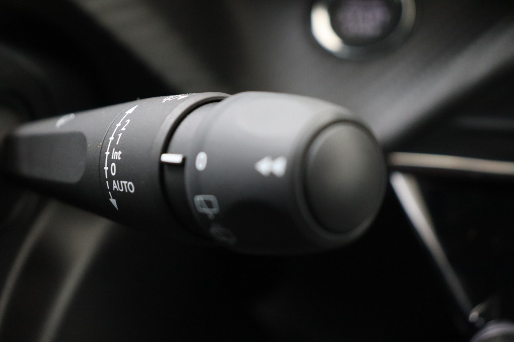 PEUGEOT 2008 GT Electric 54 kWh 156 hp - ref: 7-49408 - Photo 20