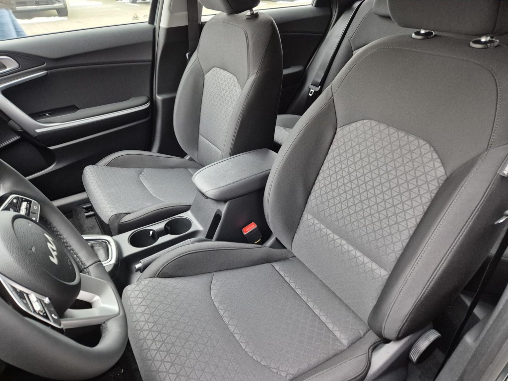 KIA Ceed Vision 1.5 Gasoline 140hp - ref: 7-49843 - Photo 20