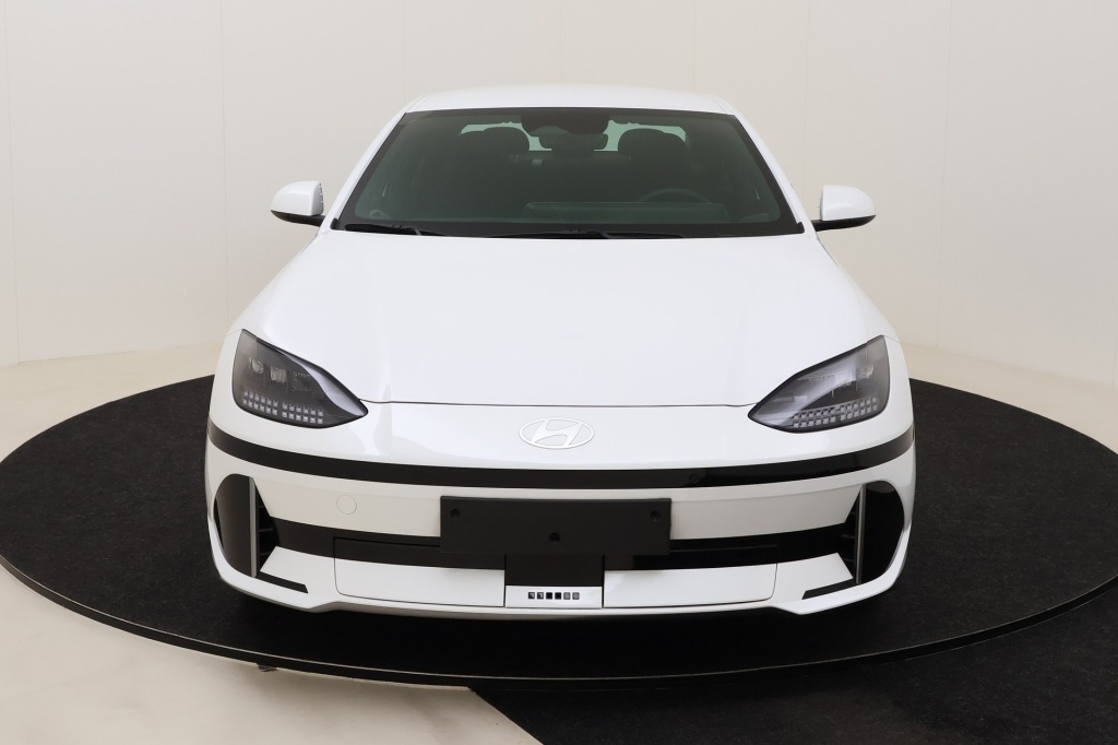 HYUNDAI Ioniq Core 53 kWh 148 - ref: 7-50954 - Photo 2