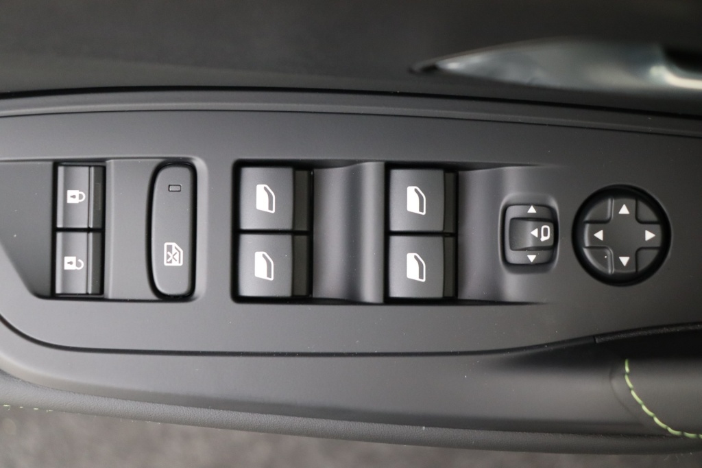 PEUGEOT 408 GT Electric 214 hp Auto    - ref: 7-51009 - Photo 17