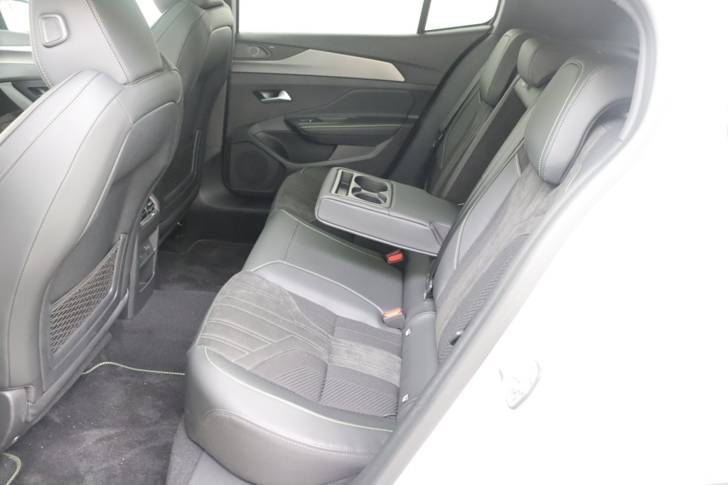 PEUGEOT 408 GT 58 kWh Electric 214 hp Auto    - ref: 7-51018 - Photo 13