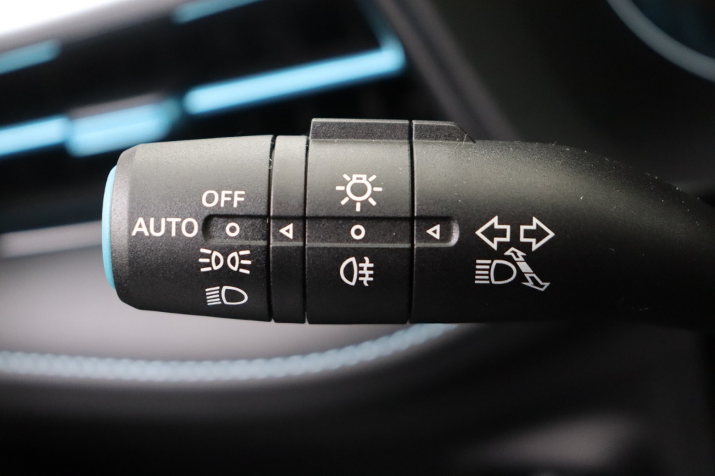 MG MG5 Comfort EV 50 kWh FWD - ref: 7-51885 - Photo 18