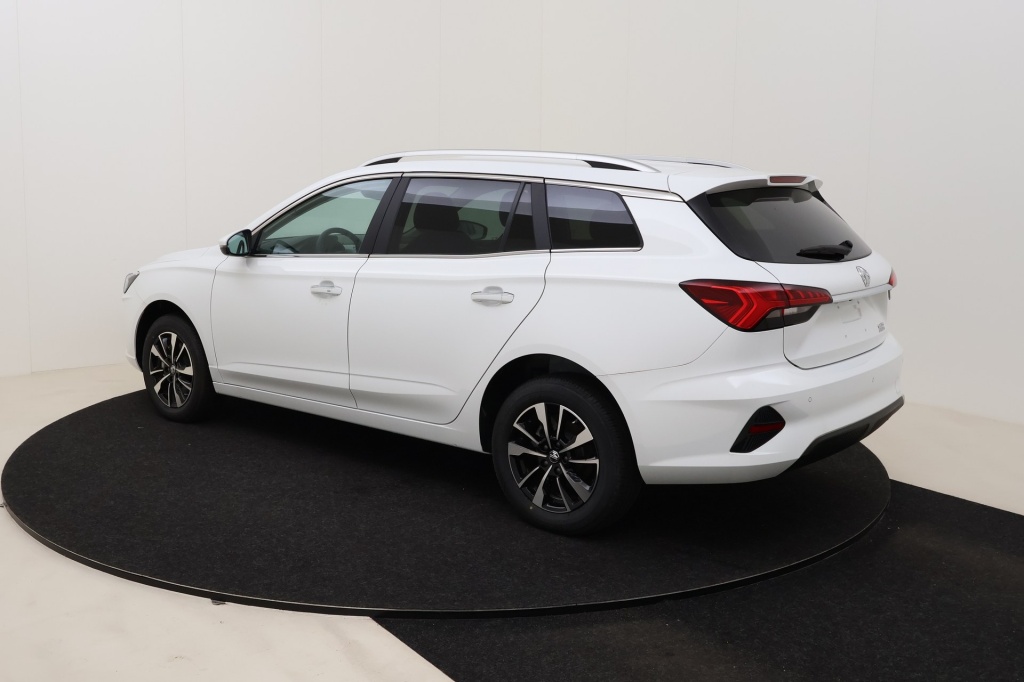 MG MG5 Comfort EV 50 kWh FWD - ref: 7-51885 - Photo 8