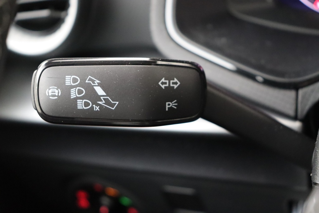 SEAT Arona FR Edition 1,0 TSI 115 hp DSG7 - ref: 7-52453 - Photo 19