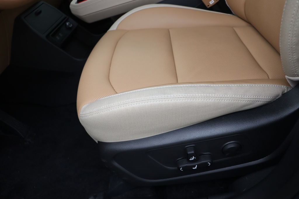 KGM Actyon Titanium Plus MY24 1.5 P 6AT 2WD - ref: 7-52527 - Photo 14