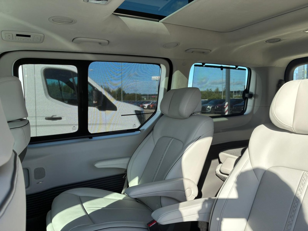 HYUNDAI Staria Luxury 1.6L T-GDi Hybrid (HEV) - ref: 7-52609 - Photo 12