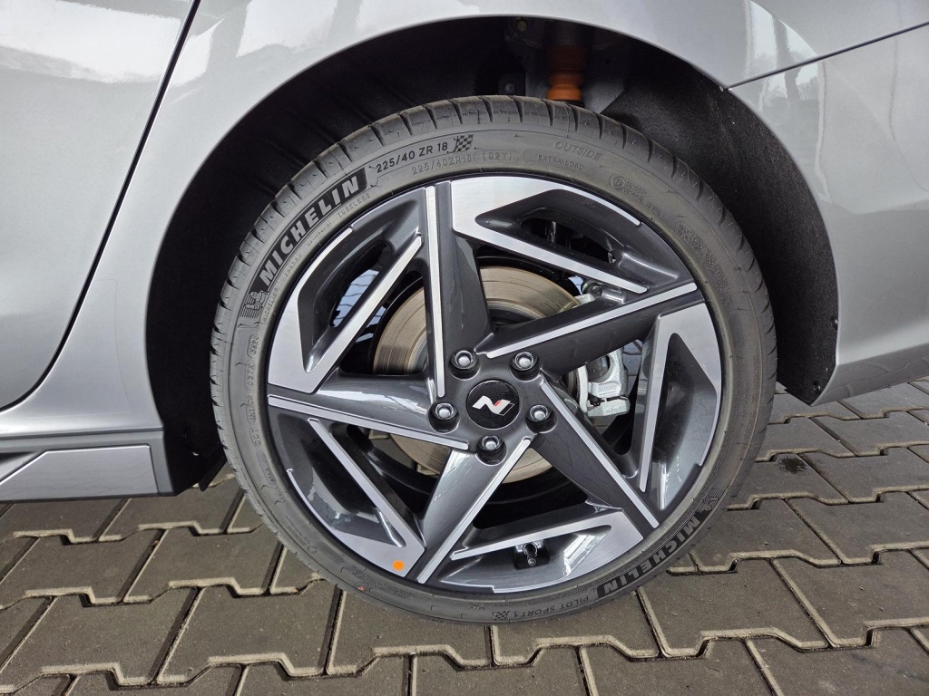 HYUNDAI i30 N-Line 1.5L T-GDI Mild Hybrid (mHEV) DCT - ref: 7-52621 - Photo 9