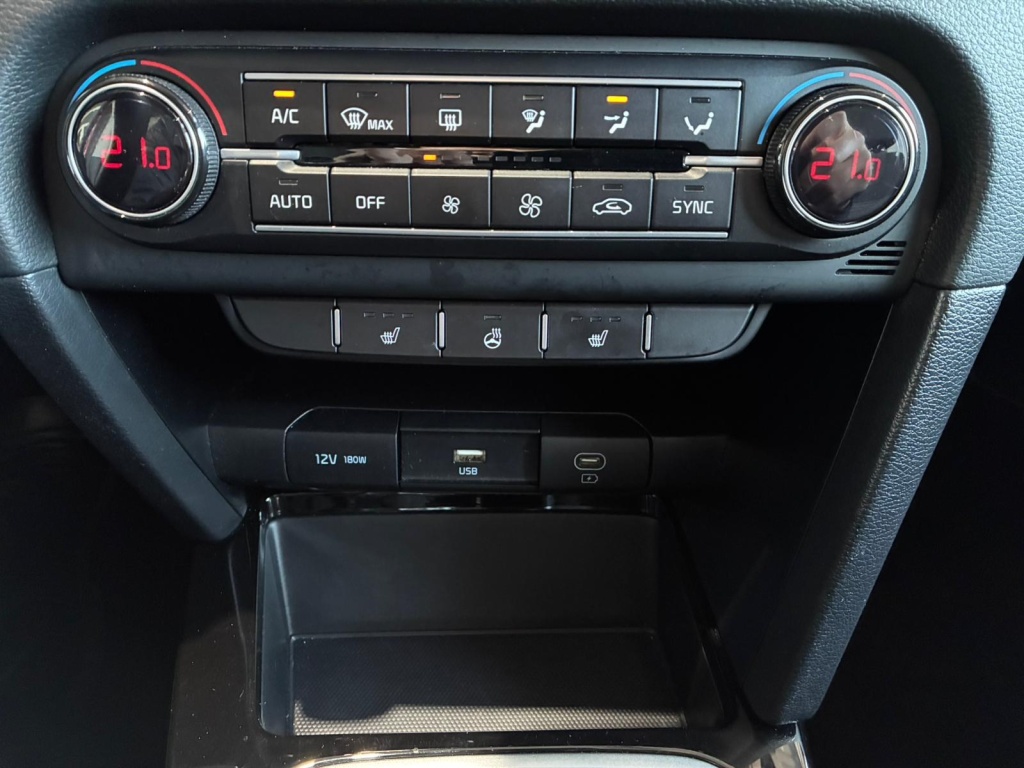 KIA Ceed SW Comfort 1.5L Gasoline DCT - ref: 7-52686 - Photo 16