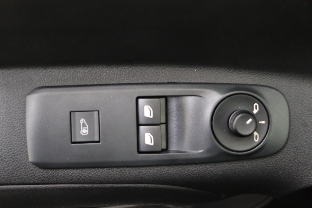 PEUGEOT Partner Maat M 50 kWh 136 hp - ref: 7-52864 - Photo 14