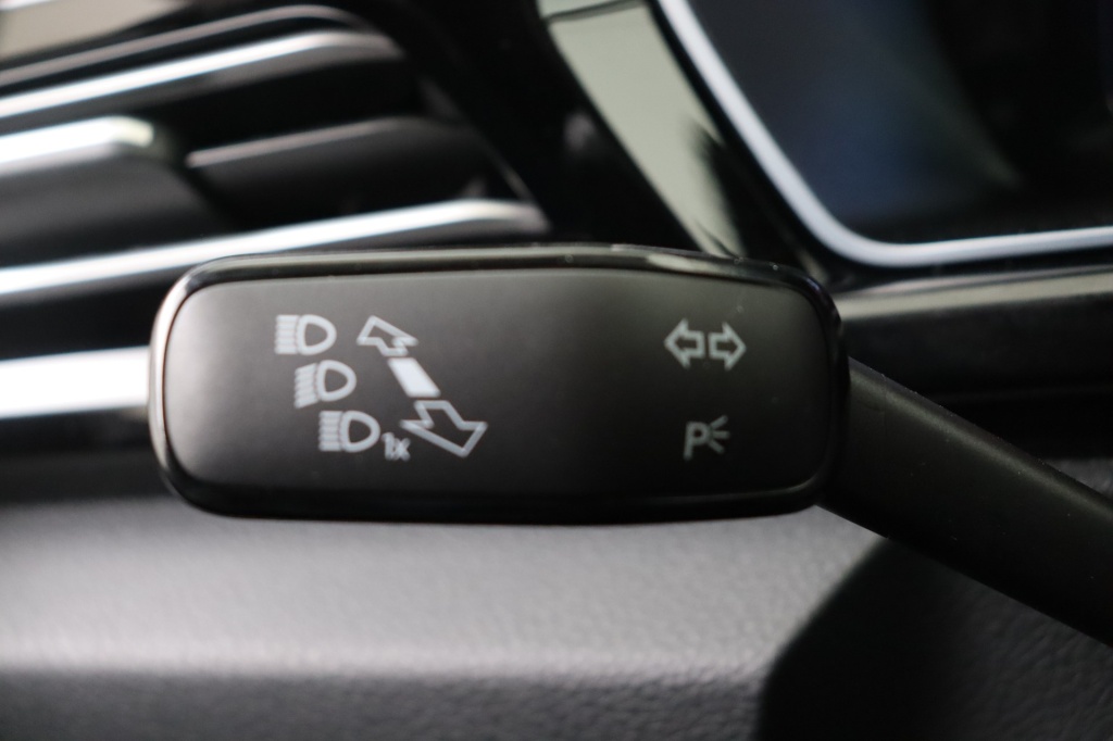 VOLKSWAGEN Caddy Maxi Style 7pl 1.5 TSI 115 hp DSG 7 - ref: 7-52970 - Photo 17