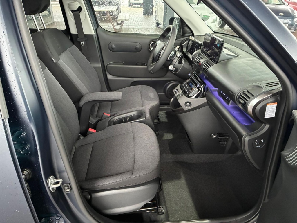 HYUNDAI Inster Evolve Sky + Winterpaket Electric 49 kWh (84 kW) - ref: 7-53098 - Photo 9