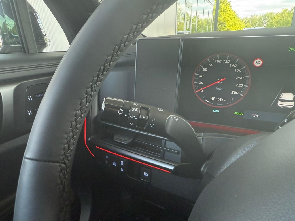 HYUNDAI Santa Fe Calligraphy 1.6L T-GDI Plug-in Hybrid (PHEV) 4WD - ref: 7-53134 - Photo 20