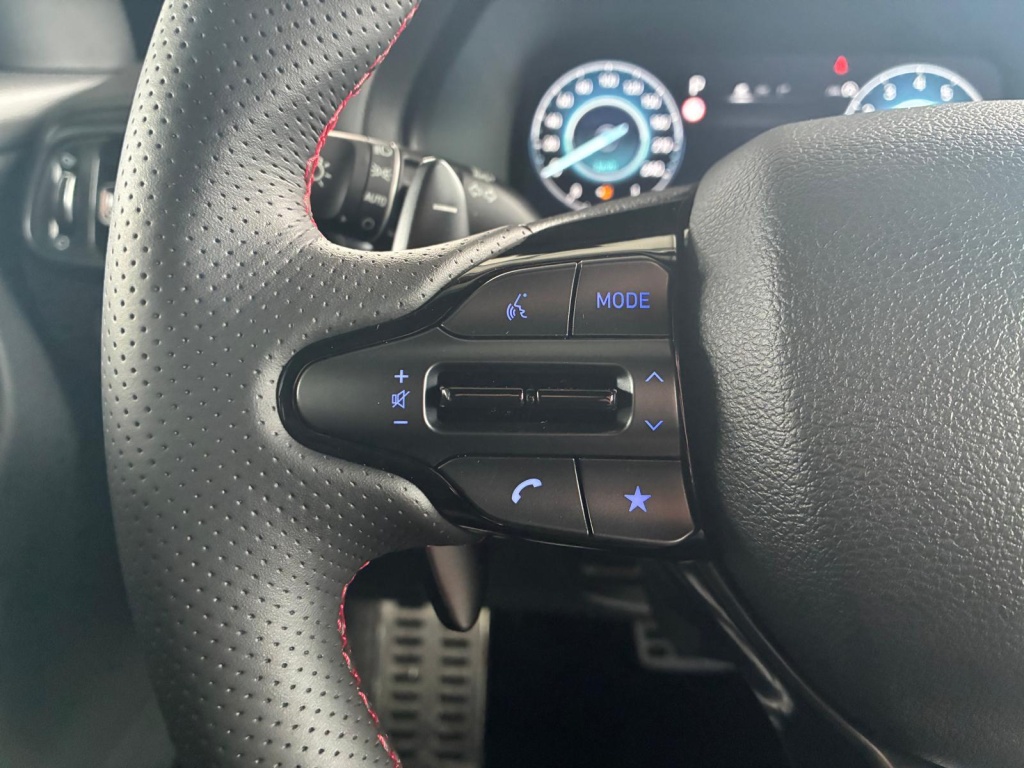 HYUNDAI i30 N-Line 1.5L T-GDI mild-hybrid (mHEV) - ref: 7-53188 - Photo 20