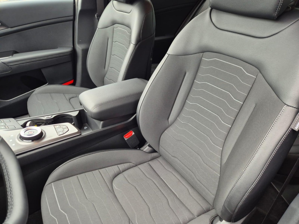 KIA Sportage 1.6 Gasoline 150hp - ref: 7-53569 - Photo 11