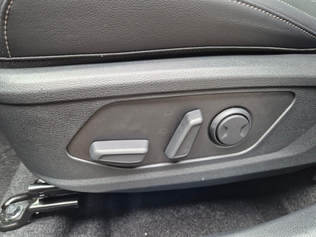 KIA Sportage 1.6 Gasoline 150hp - ref: 7-53570 - Photo 14