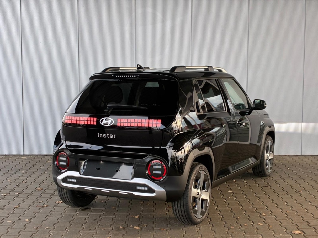 HYUNDAI Inster Evolve Sky + Winterpaket Electric 49 kWh - ref: 7-53617 - Photo 3