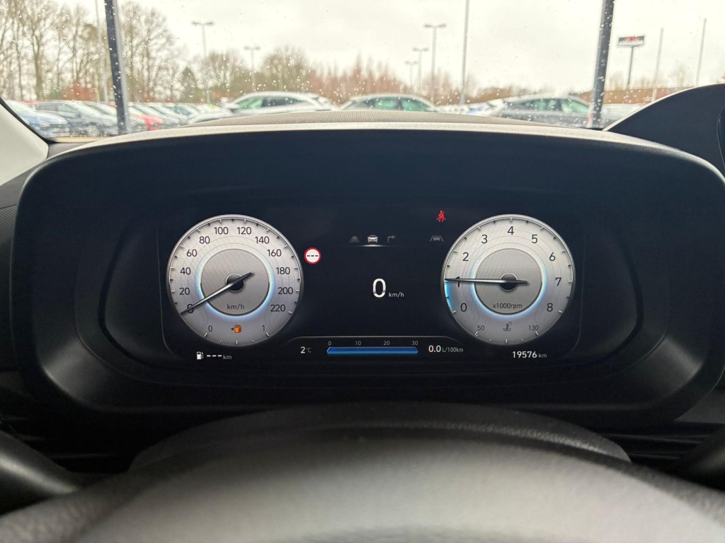 HYUNDAI i20 Comfort 1.0L T-GDI - ref: 7-53694 - Photo 15